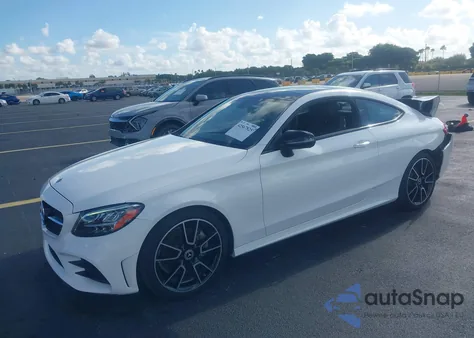 2021 Mercedes-Benz C 300 Coupe z USA, uszkodzony, nr VIN W1KWJ8DB9MG065062